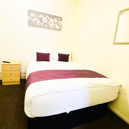 Beach Blackpool Hotel - Great Location, Comfortable Beds Buitenkant foto